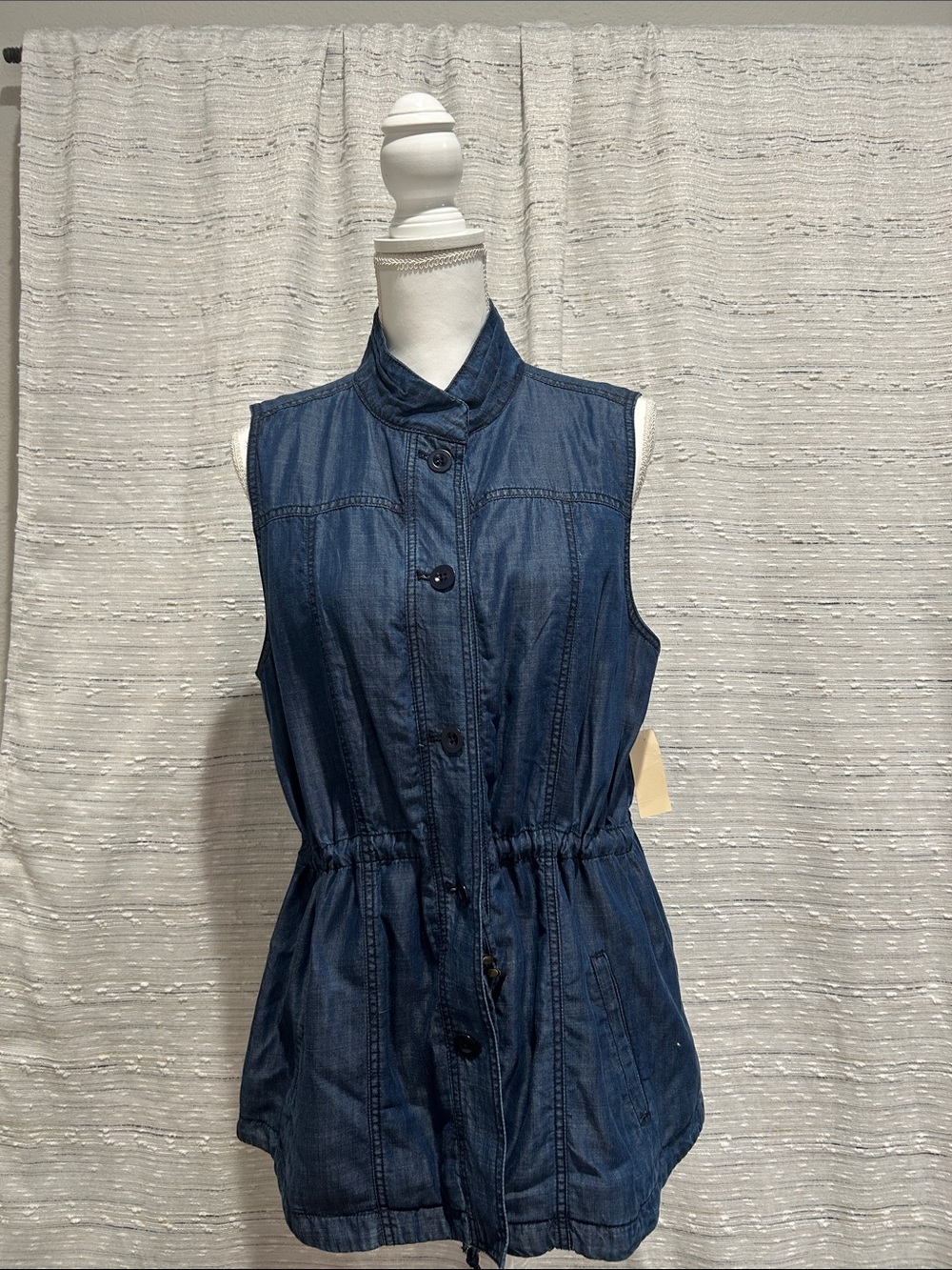 Coldwater Creek Sleeveless Denim Button-Front Vest in Blue